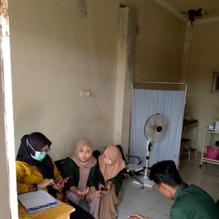 Koordinasi dengan Poliklinik Kesehatan Desa (PKD) dan Kegiatan  Day 4