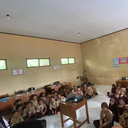 Sosialisasi Anti-Bullying, Pengajian Rutin, dan Bimbingan Belajar