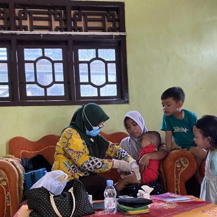 Posyandu Balita, Melanjutkan Pemasangan Plang RT, dan Berpamitan dengan anak TPQ