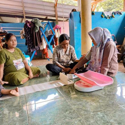 POSYANDU ILP MAWAR 3 DUKUH KALIKAJAR DESA KALIGAWE